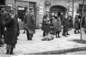 An image from the Warsaw Ghetto. Holocaust historian Jan Tomasz Gross said that Poles killed more Jews during the Nazi occupation than the Germans. Photo: German National Archive via Wikimedia Commons.
