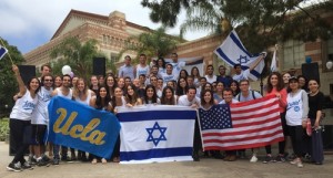 Participants of UCLA's Israel Independence Week on campus. Photo: Shani Shahmoon.