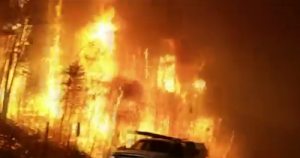 The scene of the Fort McMurray fire. Jewish groups in Canada are helping evacuate people from the fire area in Alberta, Canada. Photo: YouTube screenshot.