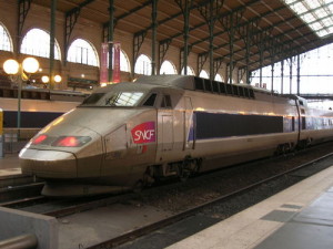 A French SNCF train. U.S. Sen. Chuck Schumer called on Holocaust survivors and the families of Holocaust victims to file restitution claims against the SNCF rail company. Photo: Wikimedia Commons. 