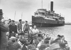  A man born on a Haganah refugee ship, pictured,  finally met the second baby born on the ship 76 years later. Photo: Wikimedia Commons.