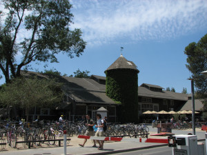 UC Davis. Photo: Wikipedia.