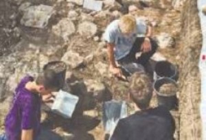 Israeli teens work on an excavation in Ibillin for the Israel Antiquities Authority. Photo: Ofri Lawrence.