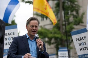 MP Matthew Offord addressing the pro-Israel counter-demonstration at the 2016 London Al-Quds Day rally. Photo: Steve Winston.