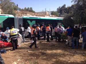 Scene of attack on Egged bus in East Talpiot neighborhood in Jerusalem, Oct 13, 2015. Photo: Israel Police.