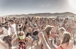 People dancing at Midburn 2016. Photo: Instagram/Midburnil. 