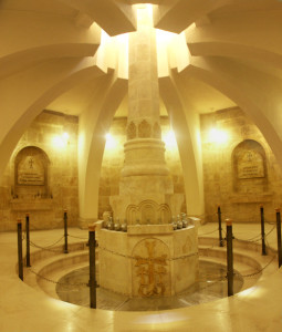 The Armenian Genocide museum in Der Zor, Syria, location of a major Ottoman extermination site for Armenians. Photo: Further to Fly via Wikimedia Commons.