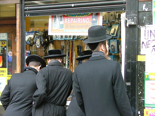 Jews in the Hackney borough of London. Photo: Wikimedia Commons.